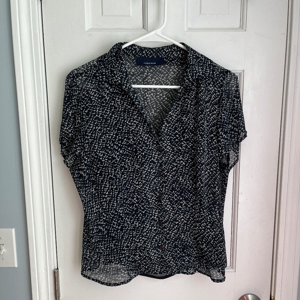 Jones Wear (dress barn) Semi sheer blouse with camisole